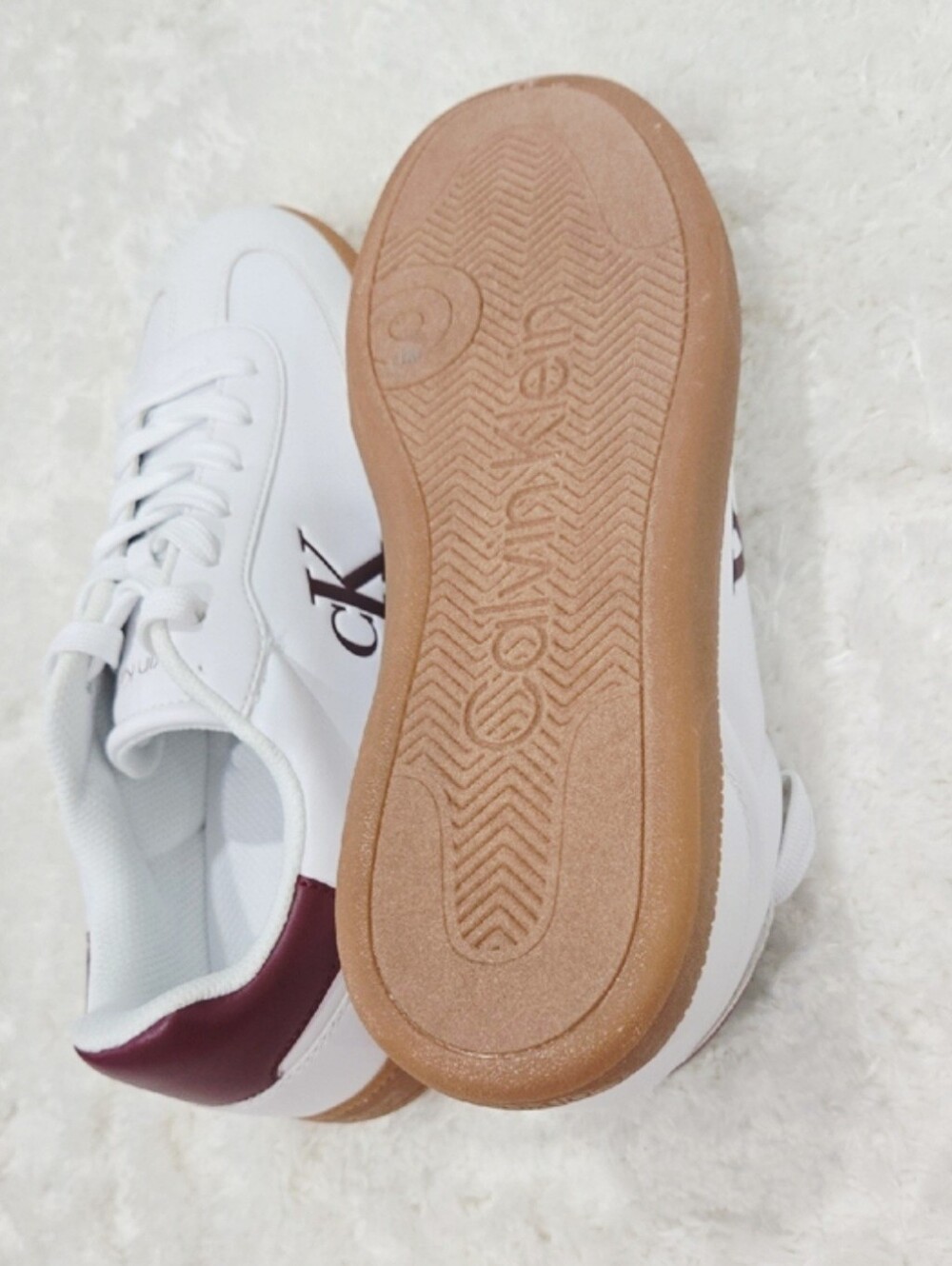 Calvin Klein Women’s White Burgundy Sneakers Size 11 M Casual Lace Up Shoes - Picture 5 of 6